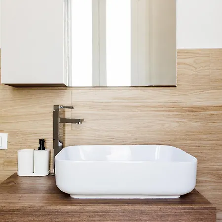 Casa Valentina - Wifi Train Station Parking * מודנה