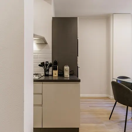 Casa Valentina - Wifi Train Station Parking Daire Modena