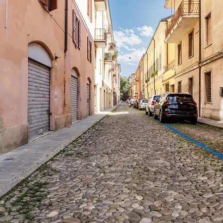 Casa Valentina - Wifi Train Station Parking Daire *