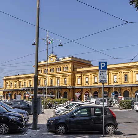 Casa Valentina - Wifi Train Station Parking Appartamento