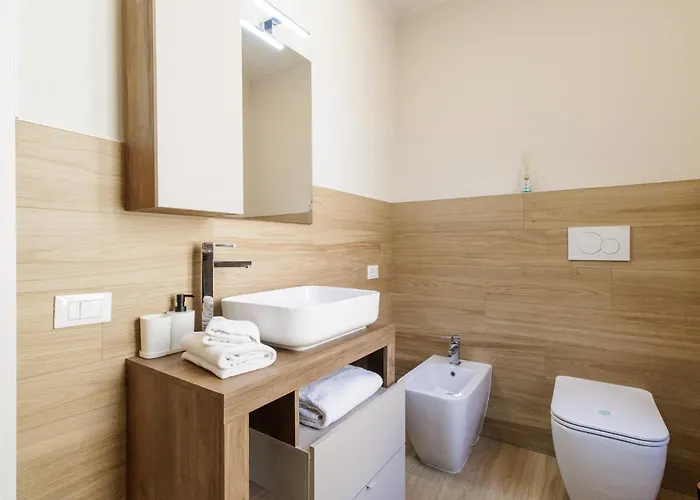 Casa Valentina - Wifi Train Station Parking Apartament Modena