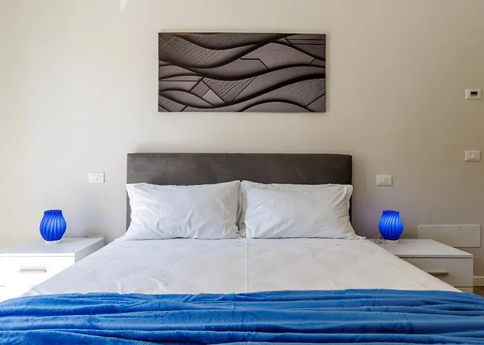 Casa Valentina - Wifi Train Station Parking Apartament *