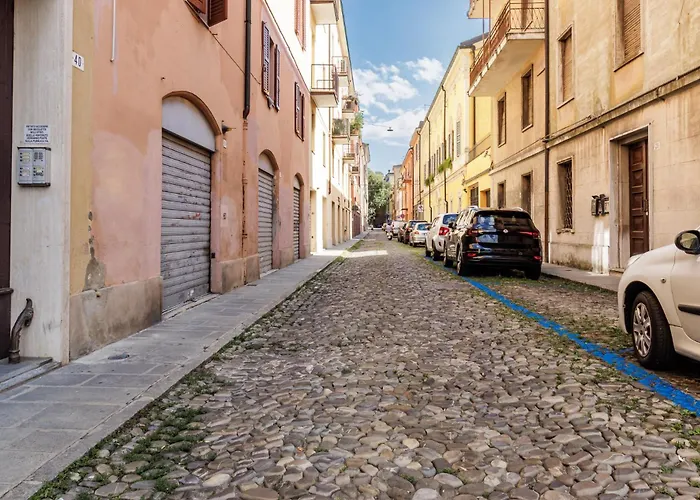 Casa Valentina - Wifi Train Station Parking Apartament *